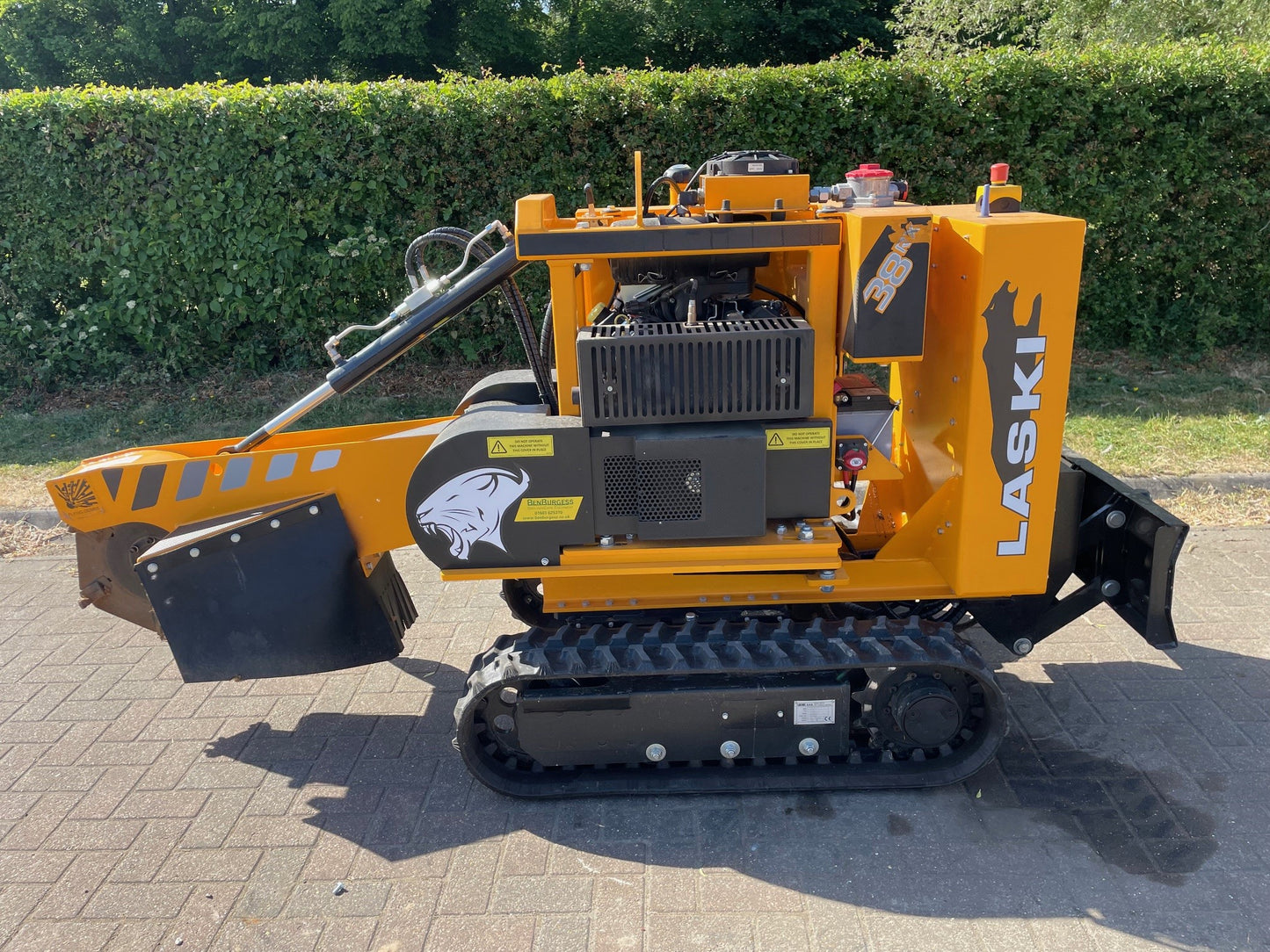 38RX Tracked Stump Grinder