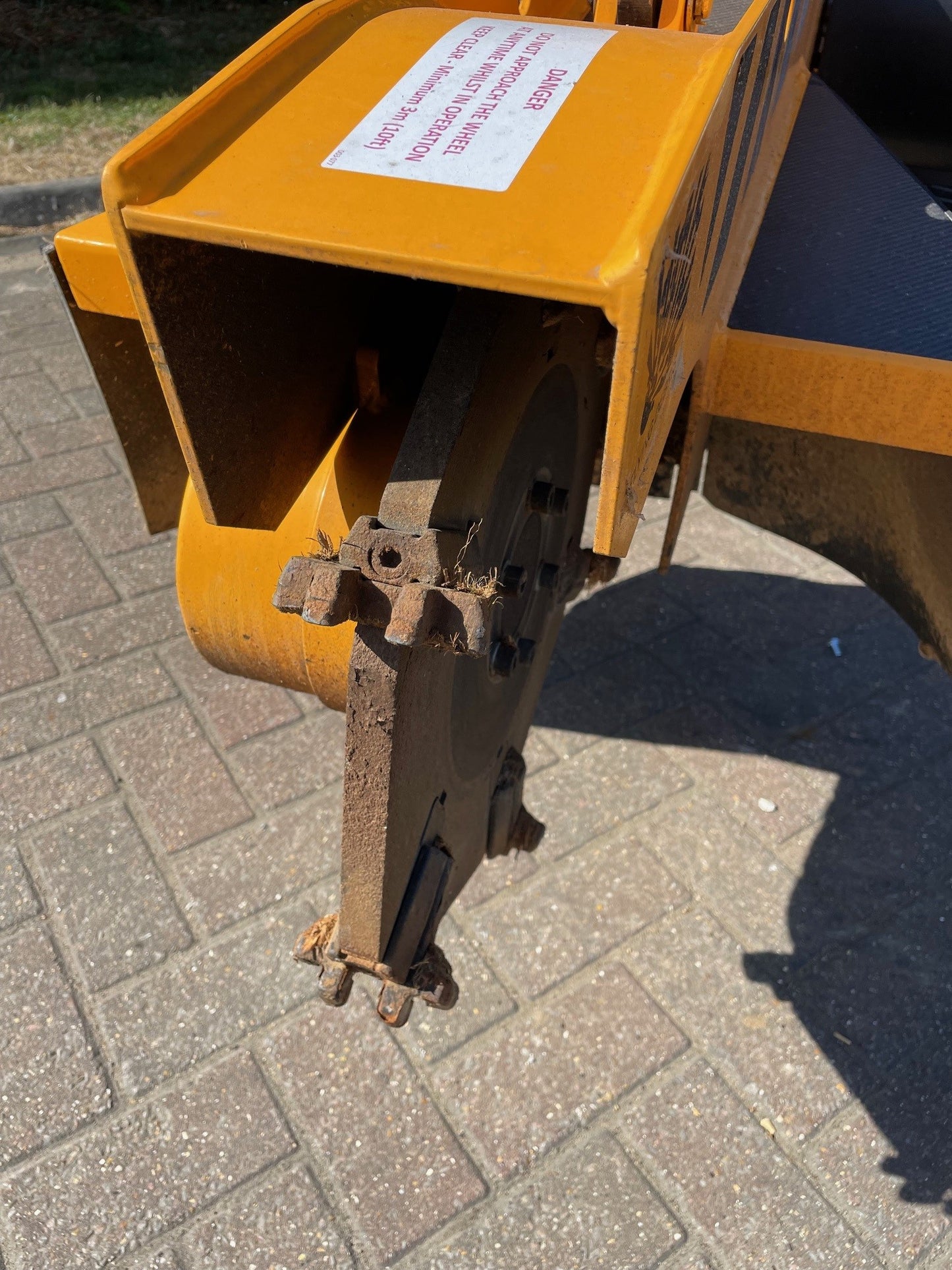 38RX Tracked Stump Grinder